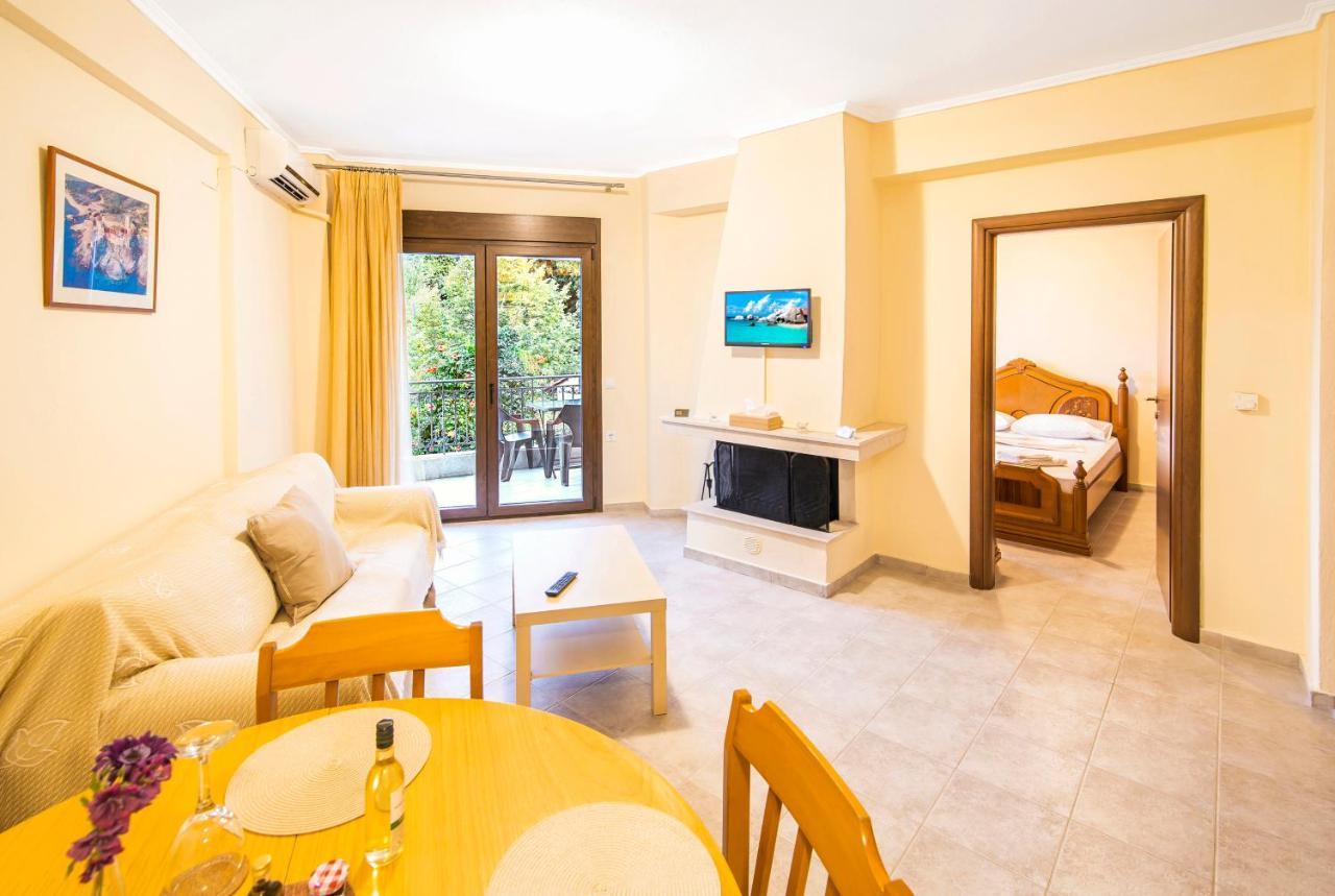 Aparthotel Marina'S Elegance Kriopigi Zewnętrze zdjęcie